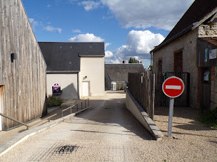 Photo n°15 de Mairie de Charentilly à Charentilly (Hôtel de ville)