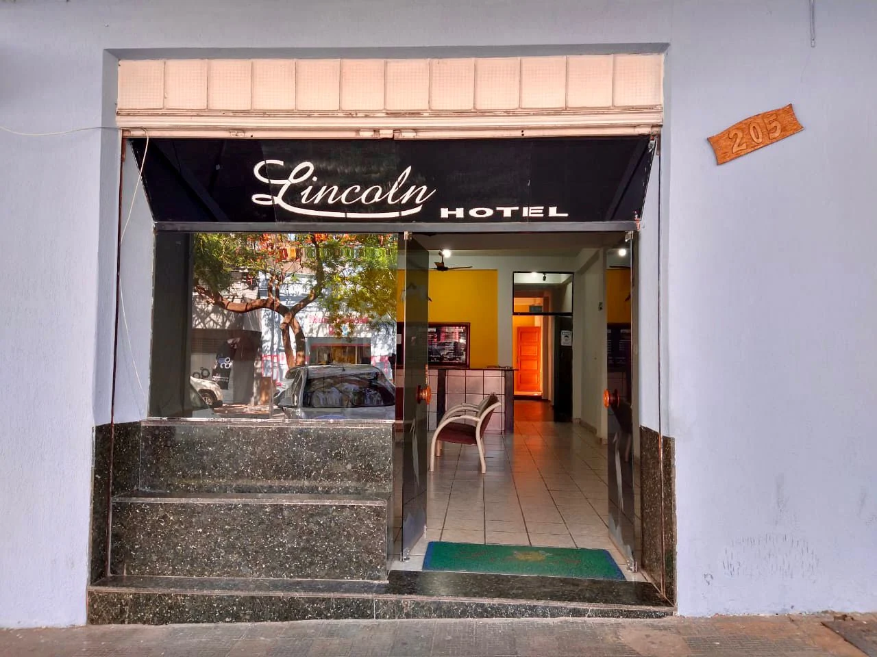 Lincoln Hotel