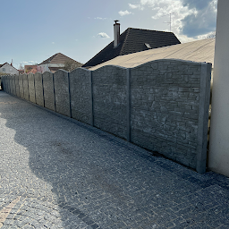 Photo n°14 de P.C couverture charpentier-couvreur Ramoneur recherche de fuite, Anti Mousse Peintres 45 Orléans Loiret Saint-Jean-De-Braye à Saint-Jean-de-Braye (Couvreur)