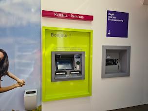 Photo n°3 de Crédit Mutuel de Bretagne GUIPAVAS à Guipavas (Compagnie d'assurance moto)