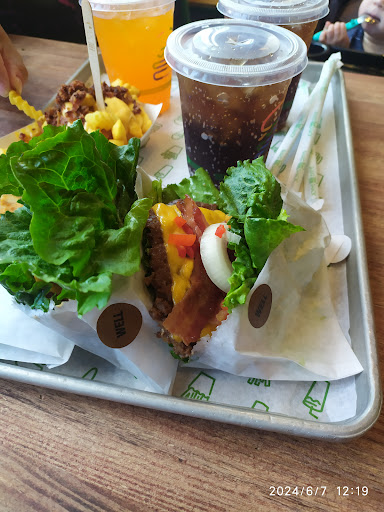 Shake Shack Mall in Columbia - Thumbnail