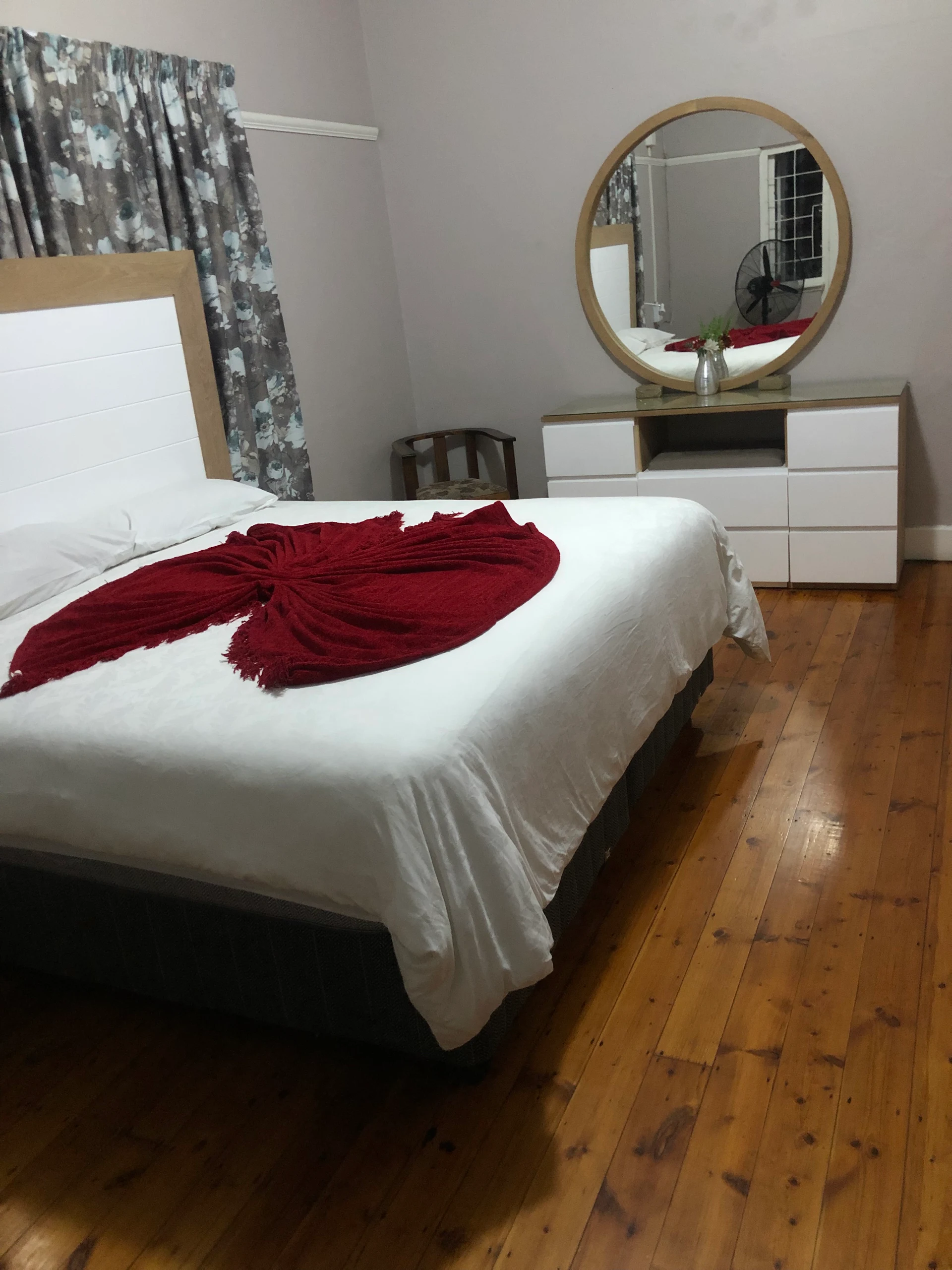 Thule Guesthouse east London