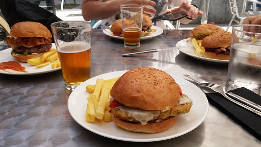 Mala Gissona Beer House Gros - Thumbnail