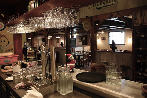 Photo 10 - Holly's Diner