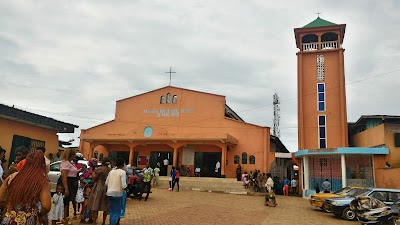 Photos of Chapelle Emombo