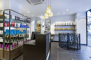 Photo n°26 de le salon 27 à Paris (Salon de coiffure)