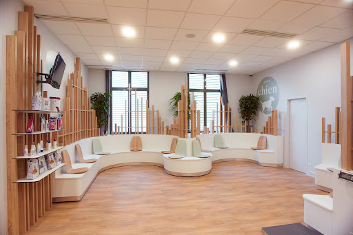 Clinique Vétérinaire du VAL D'EUROPE - URGENCES VETERINAIRES 77 - 7j/7 de 8h à Minuit Gallery - France