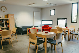 Photo n°9 de Crématorium Auxois-Morvan à Semur-en-Auxois (Entreprise de pompes funèbres)