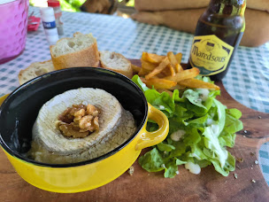 Photo n°32 de La Friterie FarWest de Larzac à Larzac (Restaurant de hamburgers)