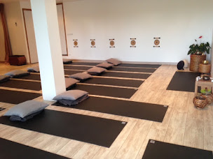 Photo n°8 de Ecole de Yoga Allauch à Allauch (Professeur de yoga)