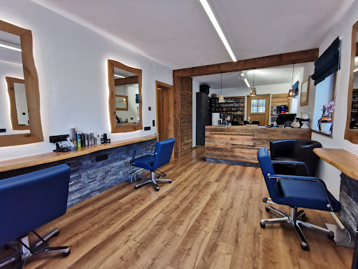 Ihr Friseur in Fridolfing / Untergeisenfelden Andrea Zeif - Thumbnail