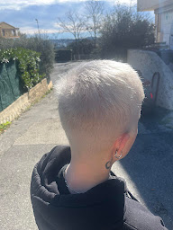 Photo n°6 de New Hair à Grasse (Salon de coiffure)