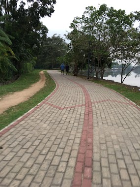 Lunawa Lagoon Walkway Parking & Rest, Author: Akila Peiris