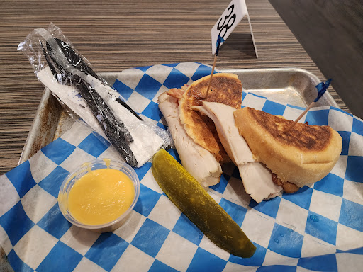 Derby Café - Visual