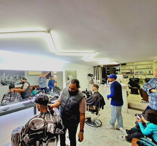 The pitu Barbershop - Thumbnail