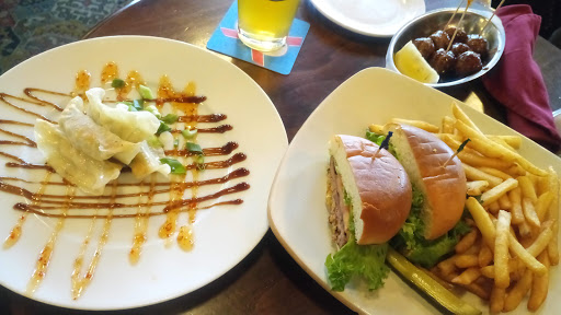 The Red Lion Bar & Grill - Thumbnail