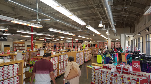 New Balance Factory Store San Diego - Thumbnail