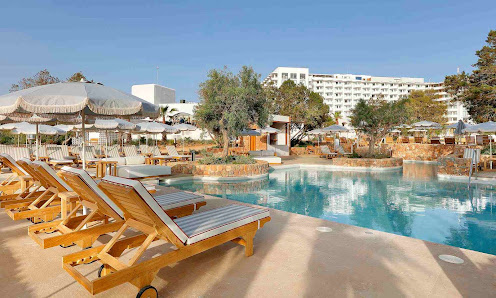 The Signature Level at TRS Ibiza Hotel Camí des Portitxol, 1, 07820 Sant Antoni de Portmany, Balearic Islands, España