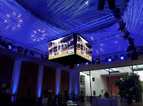 Wonderwall Media Display à Assat