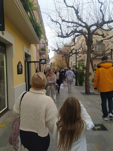 Claudie Pierlot La Roca Village Outlet - Thumbnail