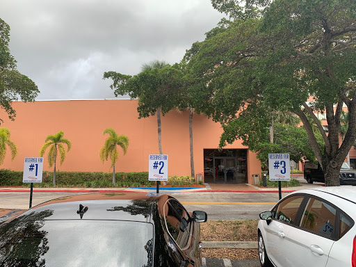 Easirent Car Rental Palm Beach International Airport (PBI) Gallery - United States