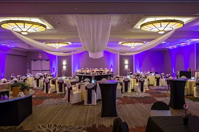 Photos of DoubleTree by Hilton Hotel Pittsburgh - Green Tree