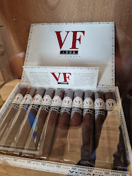 Photo n°9 de TABAC LE DRUGSTORE | CIGARES | PUFFS | CBD | VAPE | JEUX | NICKEL à Paris (Bureau de tabac)