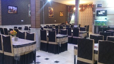 Photos of Golden Chick Restaurant