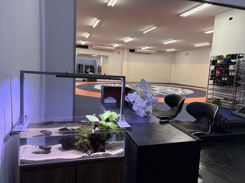 Wrestling Platform（レスリング専門ジム）