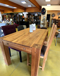 Photo n°61 de Décor Meubles à Guillestre (Magasin d'ameublement et de décoration)