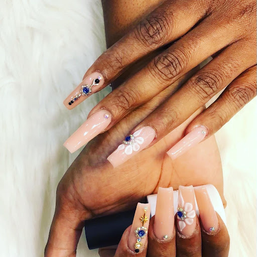 Zen Spa & Nails Logo