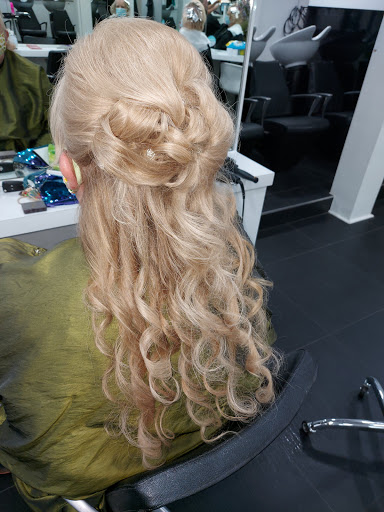 Creative Cutting Co - Visual