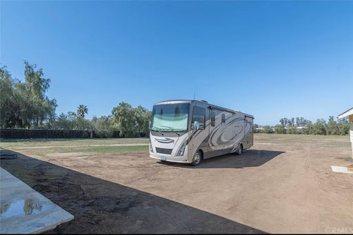 Okuma RV & Boat Storage