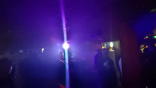 Opiniones de Volcan Bar Disc en Baños de Agua Santa - Pub