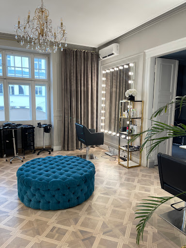 Ata Place by Ata Postek