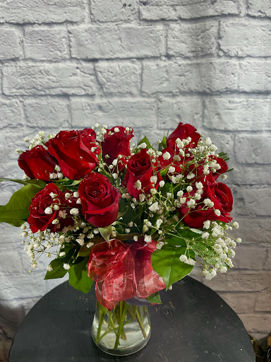 Flowers By Laura Studio - Thumbnail