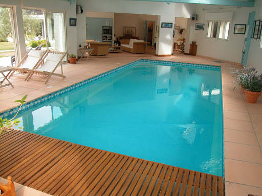 Photo de Ozenne Piscines & Spas / l'esprit piscine