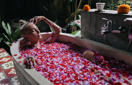 Herbal Medicated Baths: Ayurvedic Care in Delhi post image