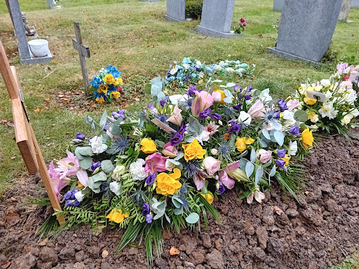 Lovelaces Flowers - Thumbnail