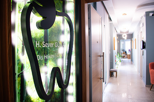 Dentist H.Sever Günay | Marmaris Dental Care Clinic | implant | Ortodonti | Kompozit Lamina