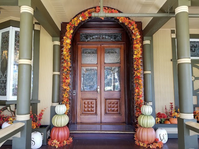 Winchester Mystery House