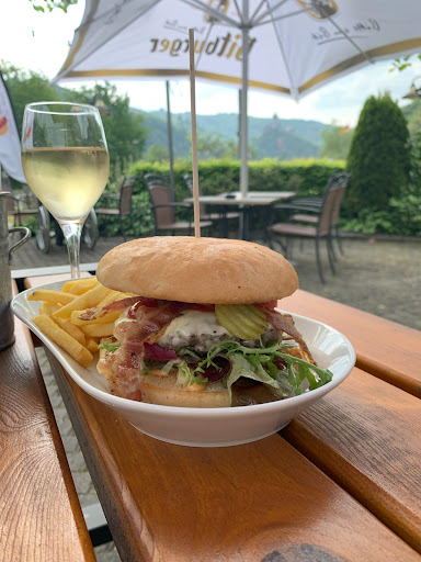 STUMBERGERS CURRY Weinterrasse-Grill-Biergarten-Cafe - Thumbnail