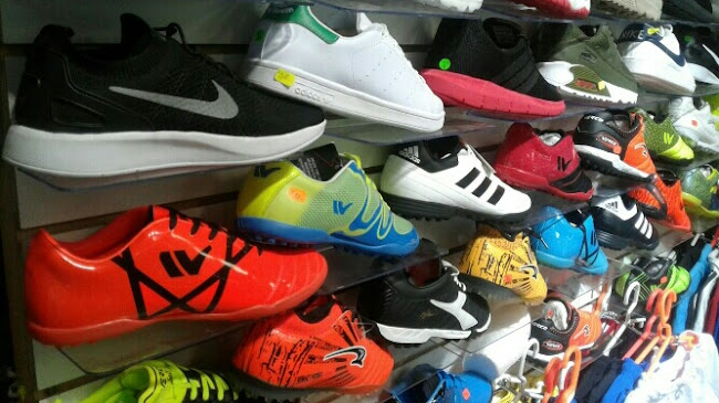 Opinii despre Tienda Deportiva | Willmax Sports în San Martín de Porres - Tienda de deporte