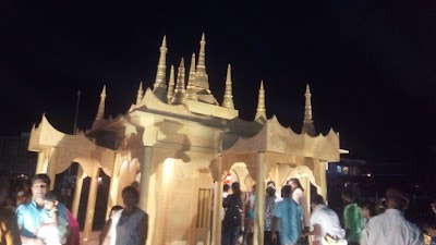 Photos of Parliament Grounds