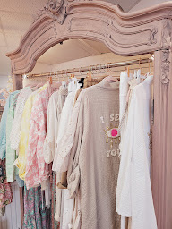 Photo n°3 de Petites Mains à Jouarre (Service de retouche de vêtements)