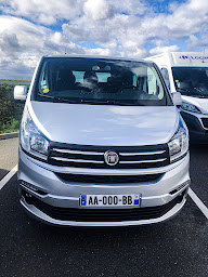 Photo n°7 de Carrefour Location à Argentan (Agence de location de fourgonnettes)