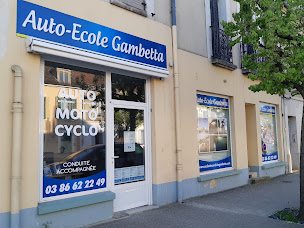 Photo n°1 de Auto Ecole Gambetta à Joigny (Auto-école)