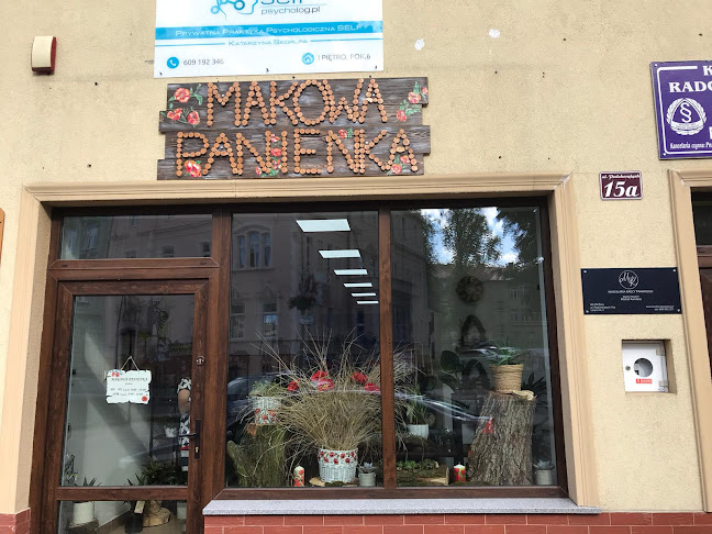 KWIATUSZKARNIA "MAKOWA PANIENKA"