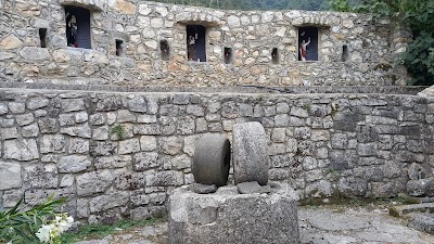 Photos of Saint Challita