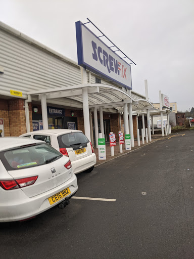 Screwfix Gorseinon - Visual